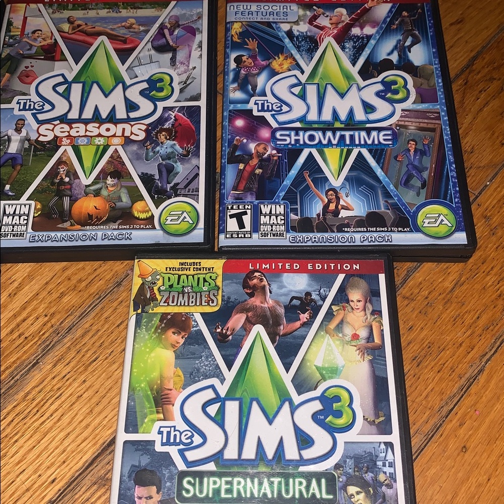 Sims 3 computer game bundle - Picture 7 of 8